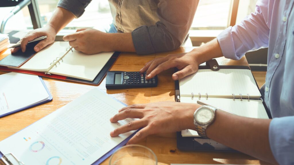What Percentage of Salary Do CFO Recruiters Charge?
